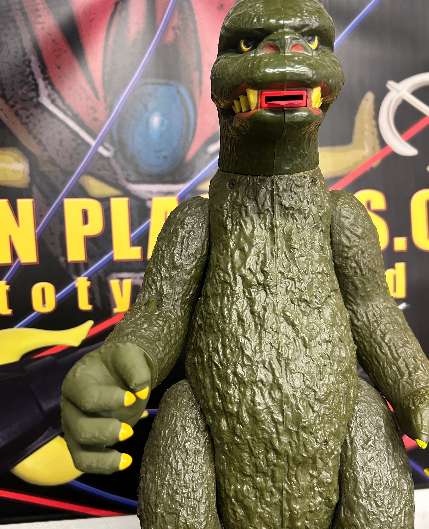 V2 / V3 Godzilla Flying Fist