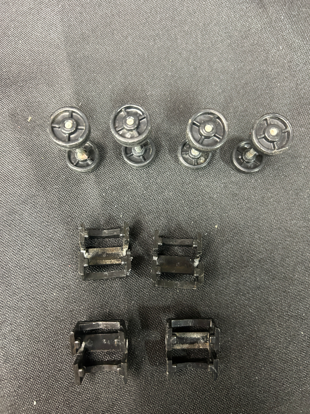 Original Shogun Warrior Set of 4 Wheel Clip Assemblies (a)