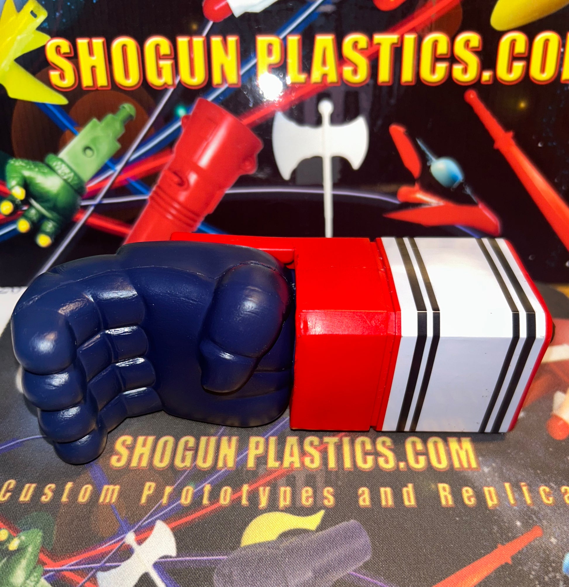 General Daimos Open Fist Rocket Punch image 3