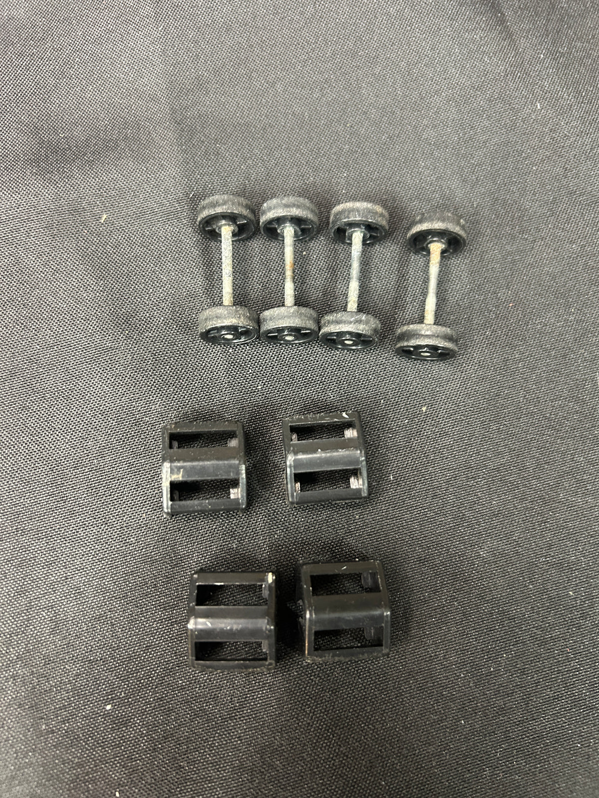 Original Shogun Warrior Set of 4 Wheel Clip Assemblies (a)