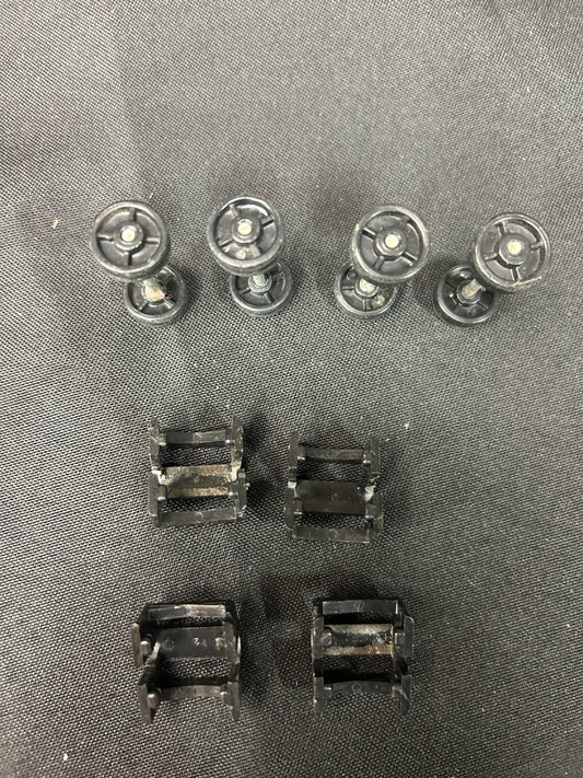 Original Shogun Warrior Set of 4 Wheel Clip Assemblies (a)