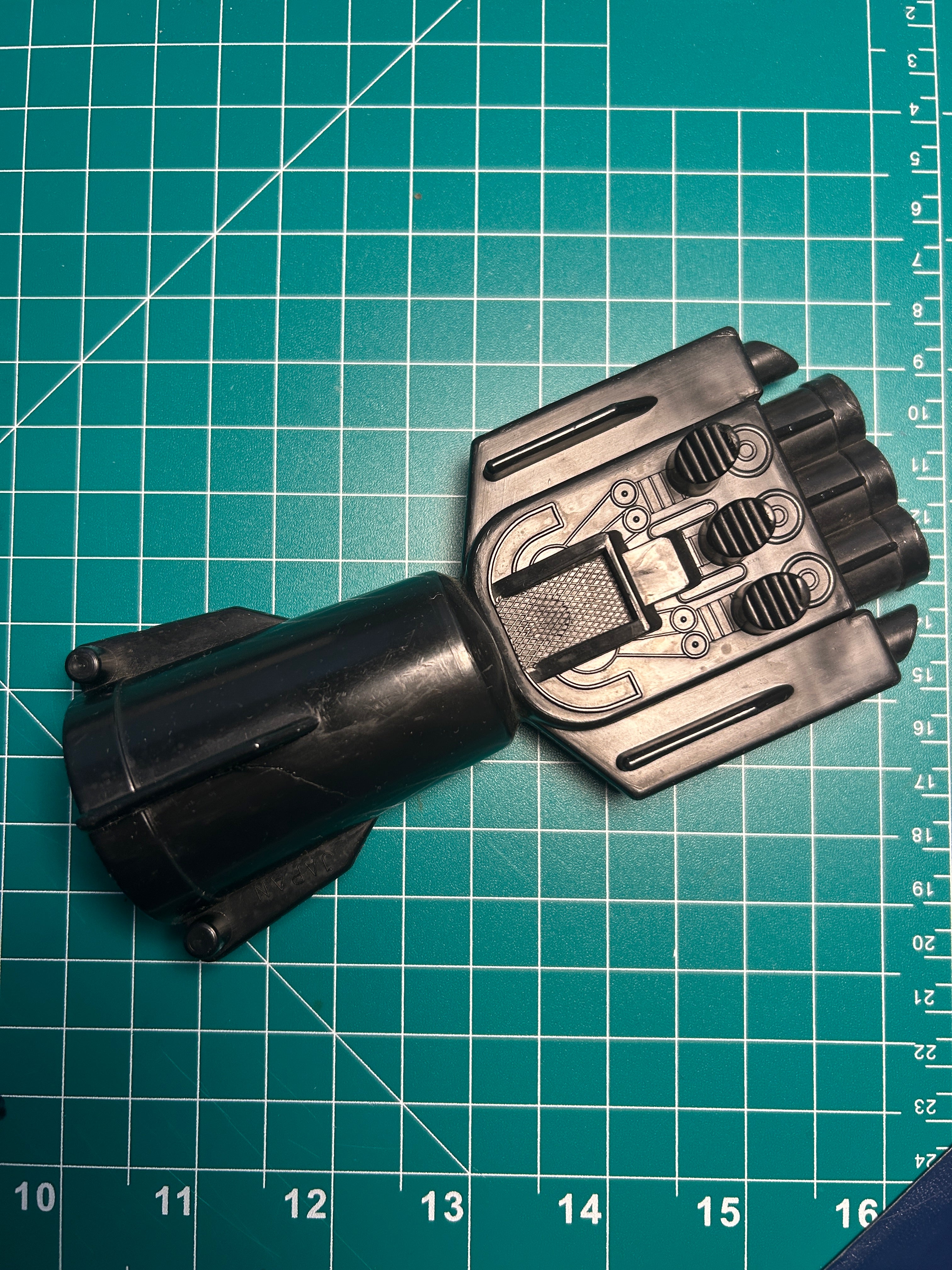Missile Fist Lower Shell with Screws – Shogun Plastics