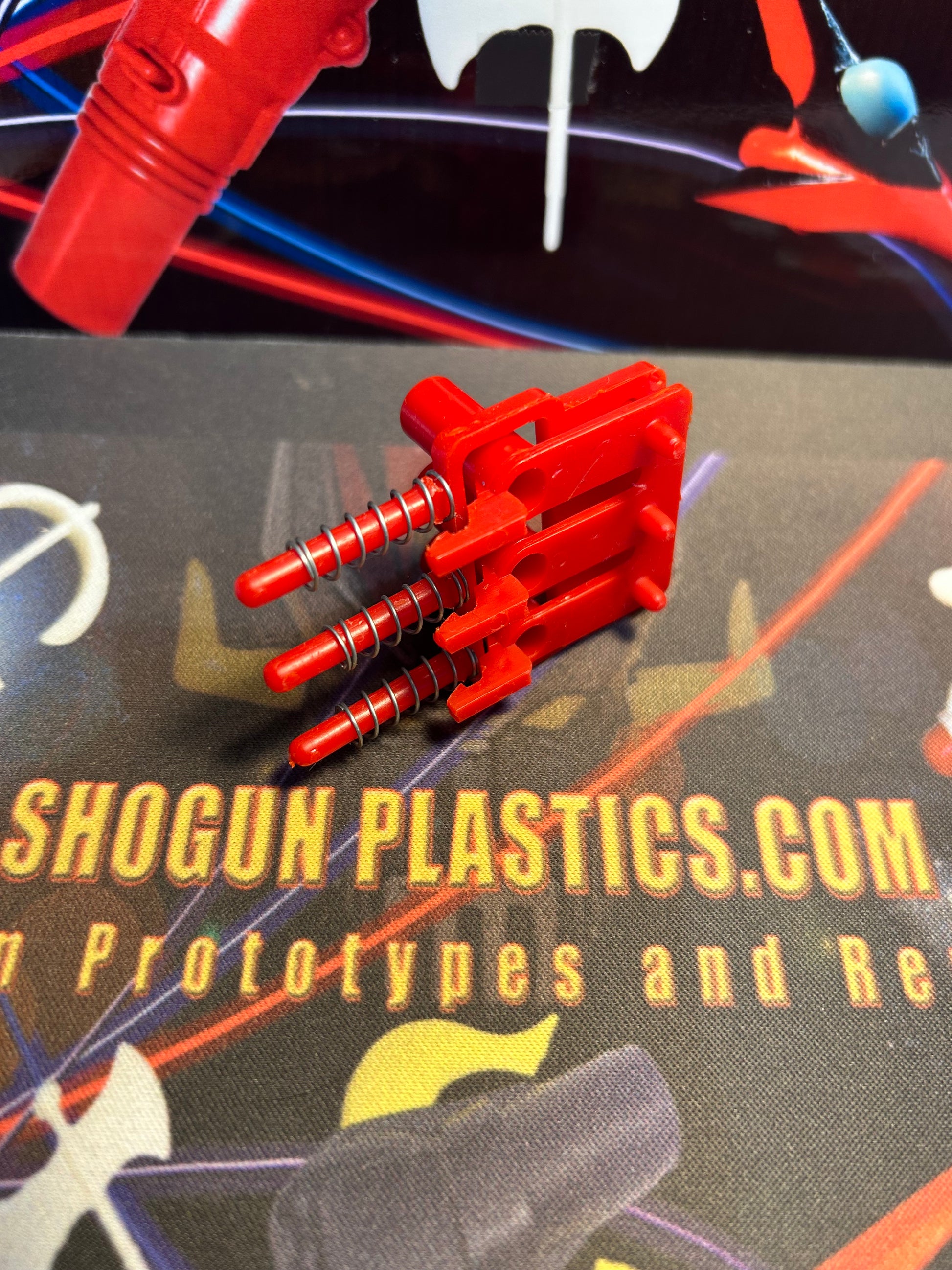 Tetsujin Missile Fist Firing Mechanism image 2